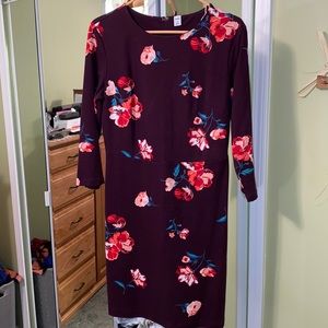 Burgundy floral fitted dress